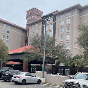 La Quinta By Wyndham San Antonio Airport